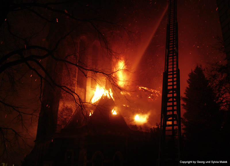 Brand der St.Leonhard-Kirche  02