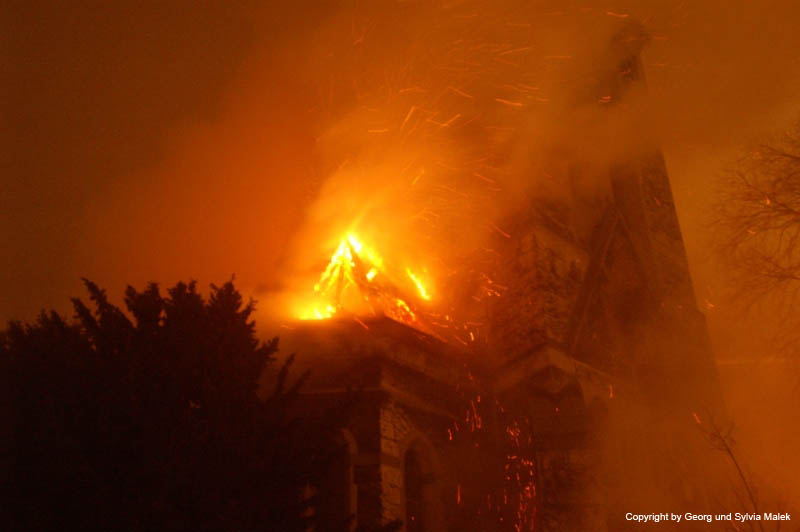 Brand der St.Leonhard-Kirche  13
