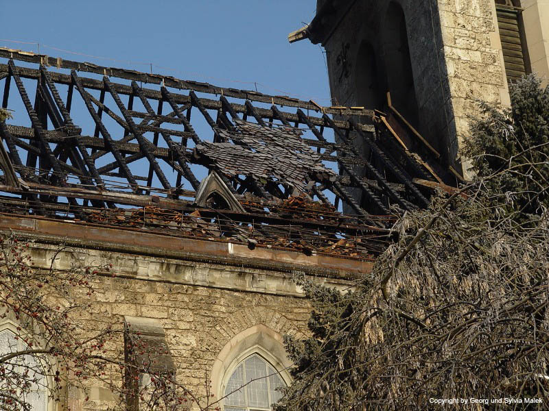 Brand der St.Leonhard-Kirche  33